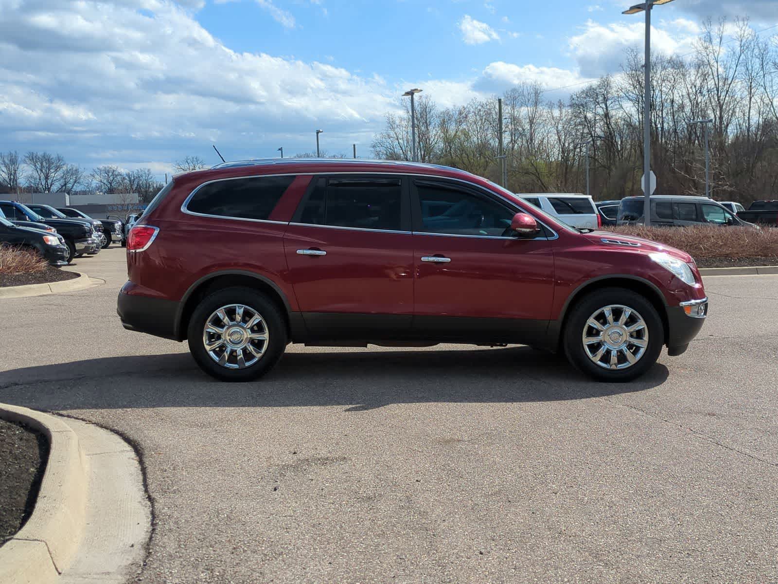 Thumbnail: 2011 Buick Enclave - 9