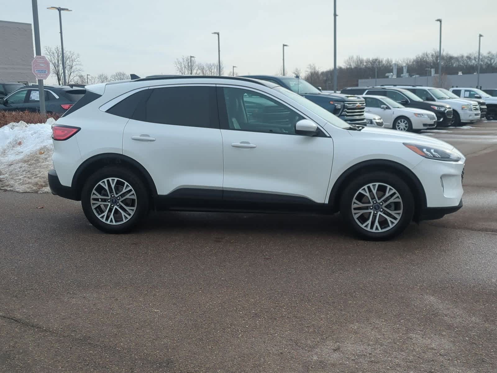 Thumbnail: 2022 Ford Escape - 9