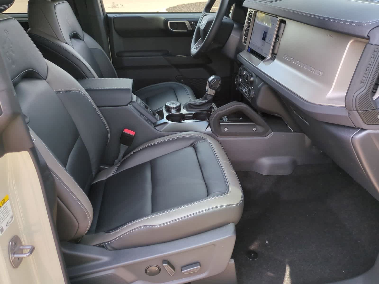 Thumbnail: 2025 Ford Bronco - 21