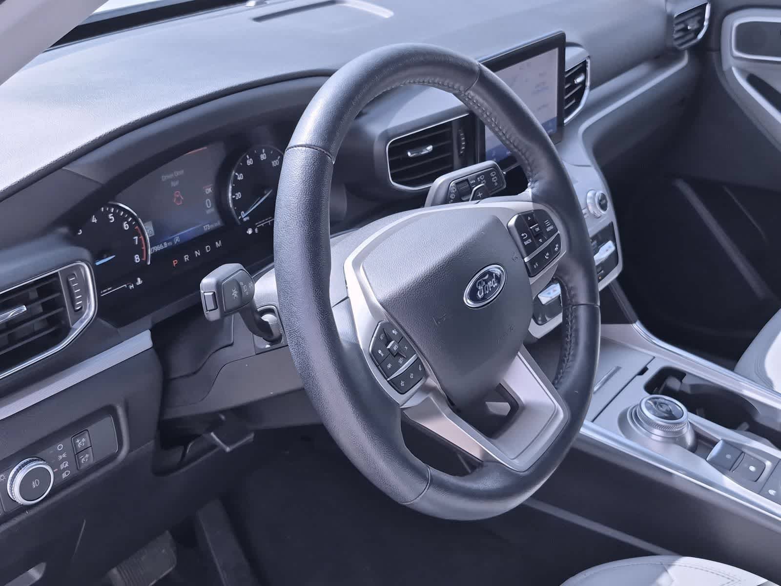 Thumbnail: 2021 Ford Explorer - 10