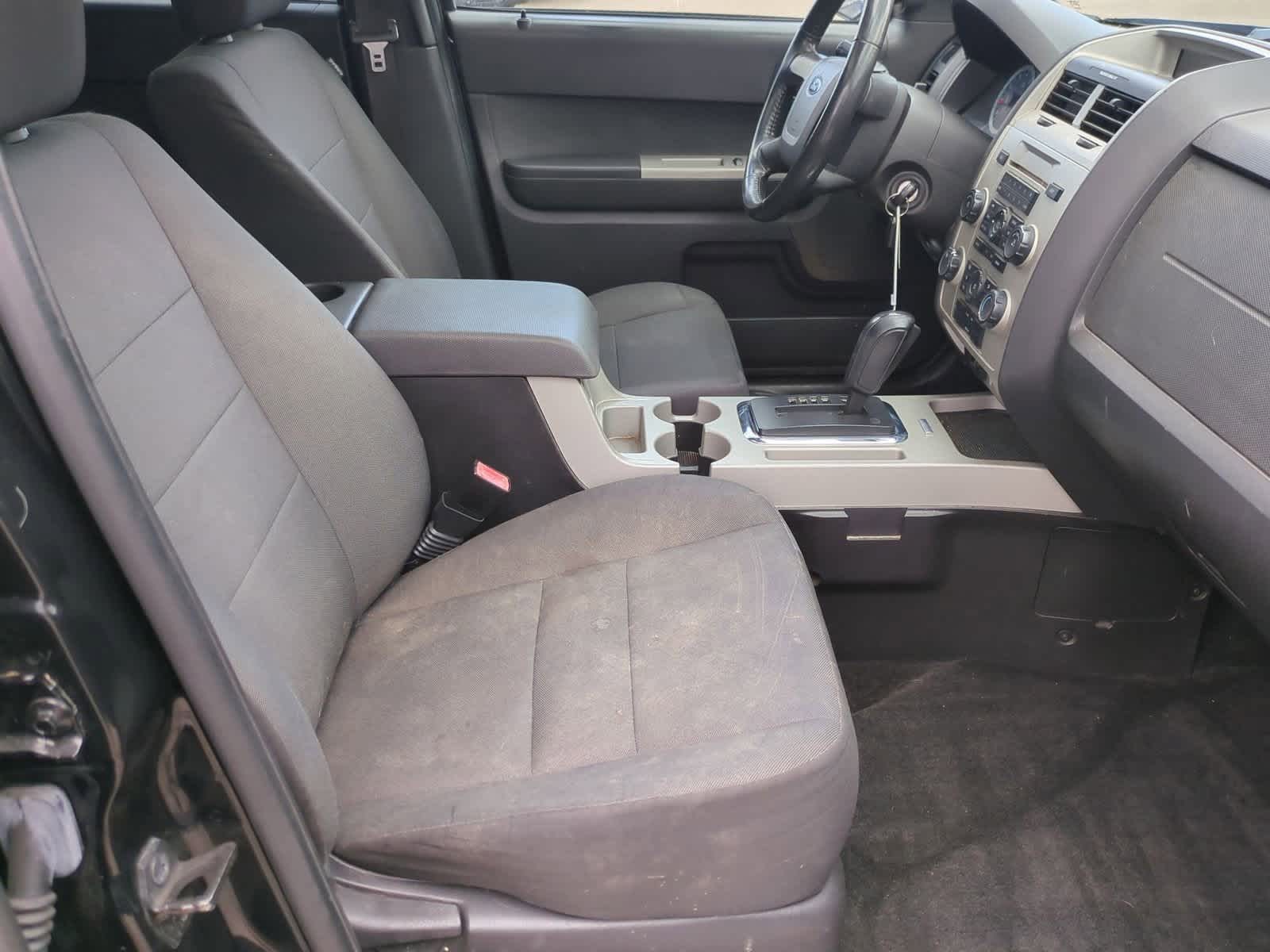 Thumbnail: 2011 Ford Escape - 23