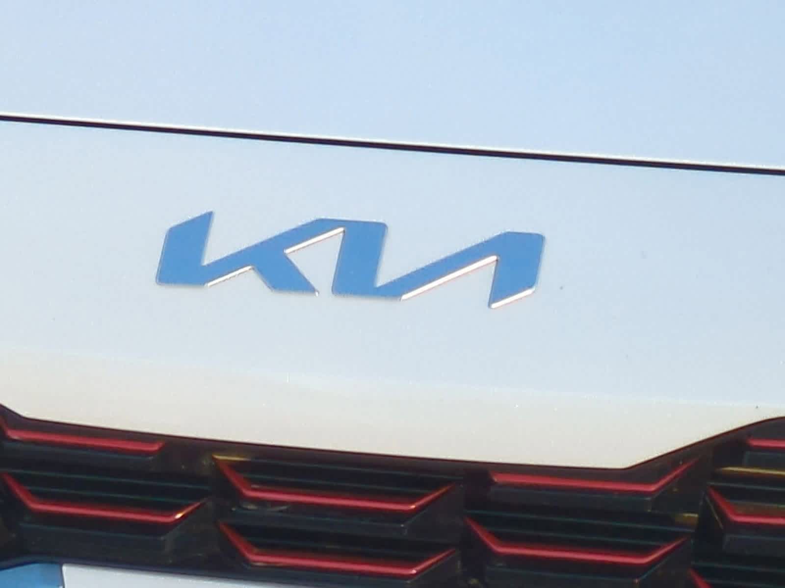 Thumbnail: 2023 Kia Forte - 12