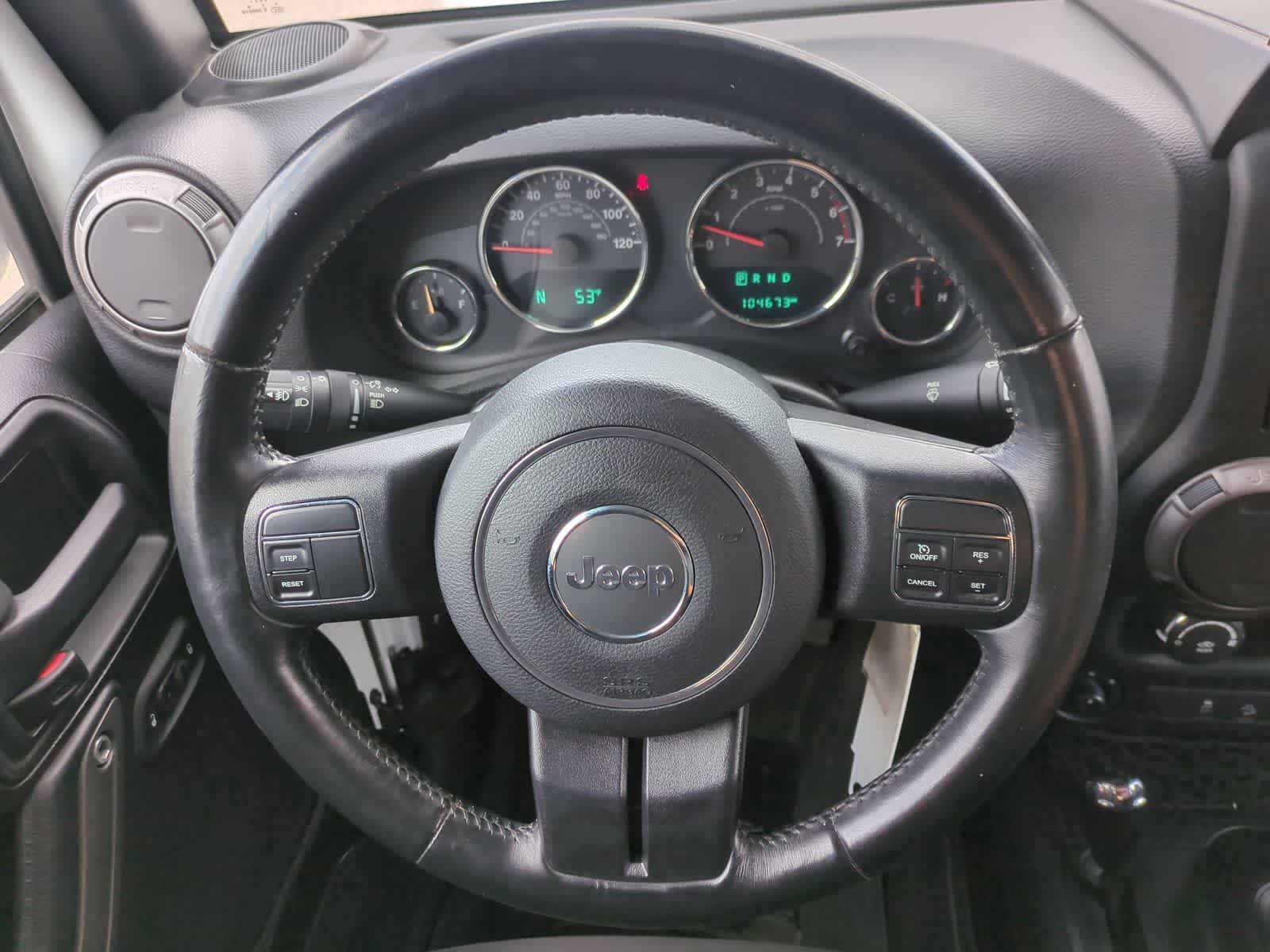 Thumbnail: 2016 Jeep Wrangler - 21