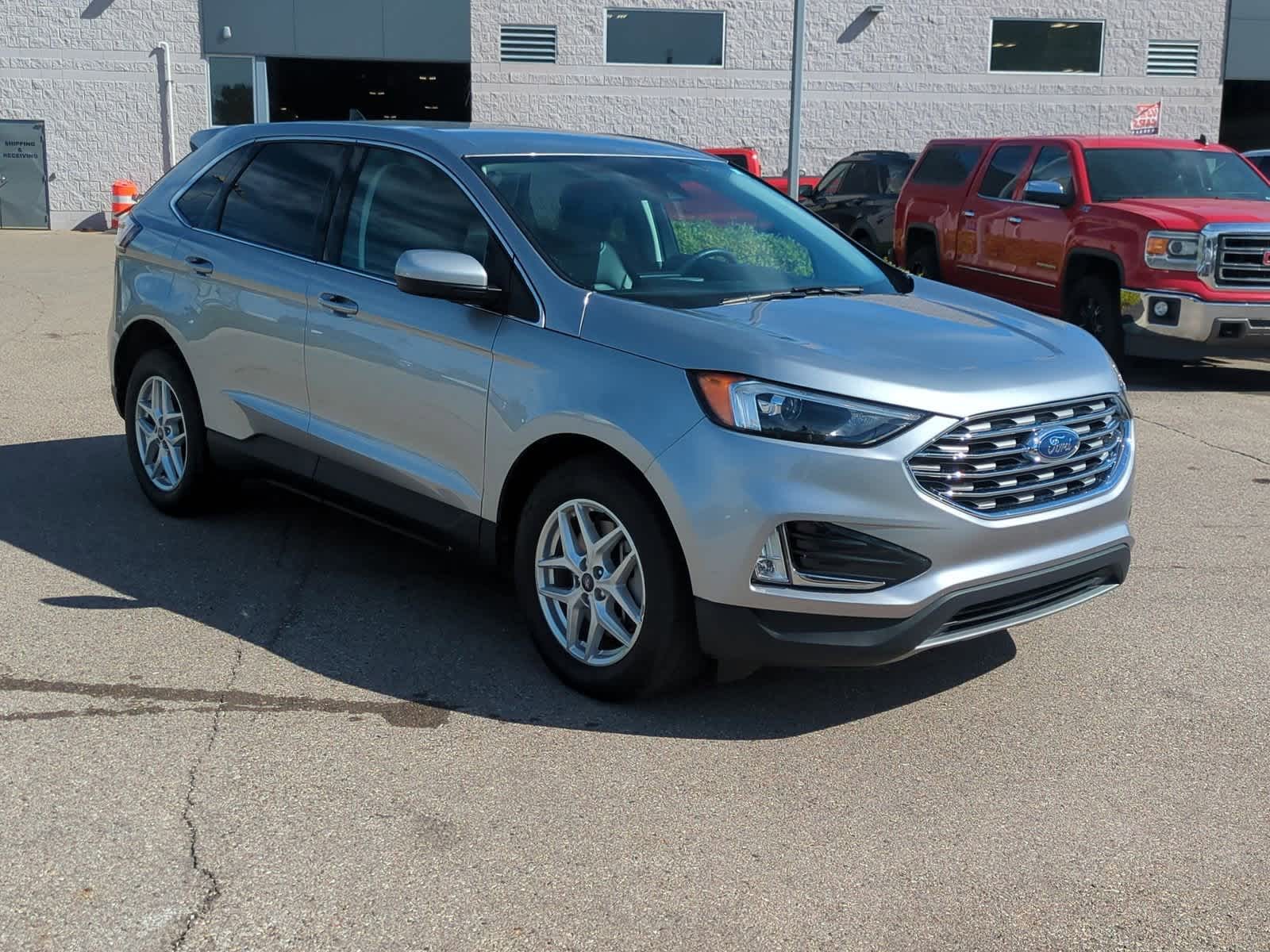 Thumbnail: 2022 Ford Edge - 2