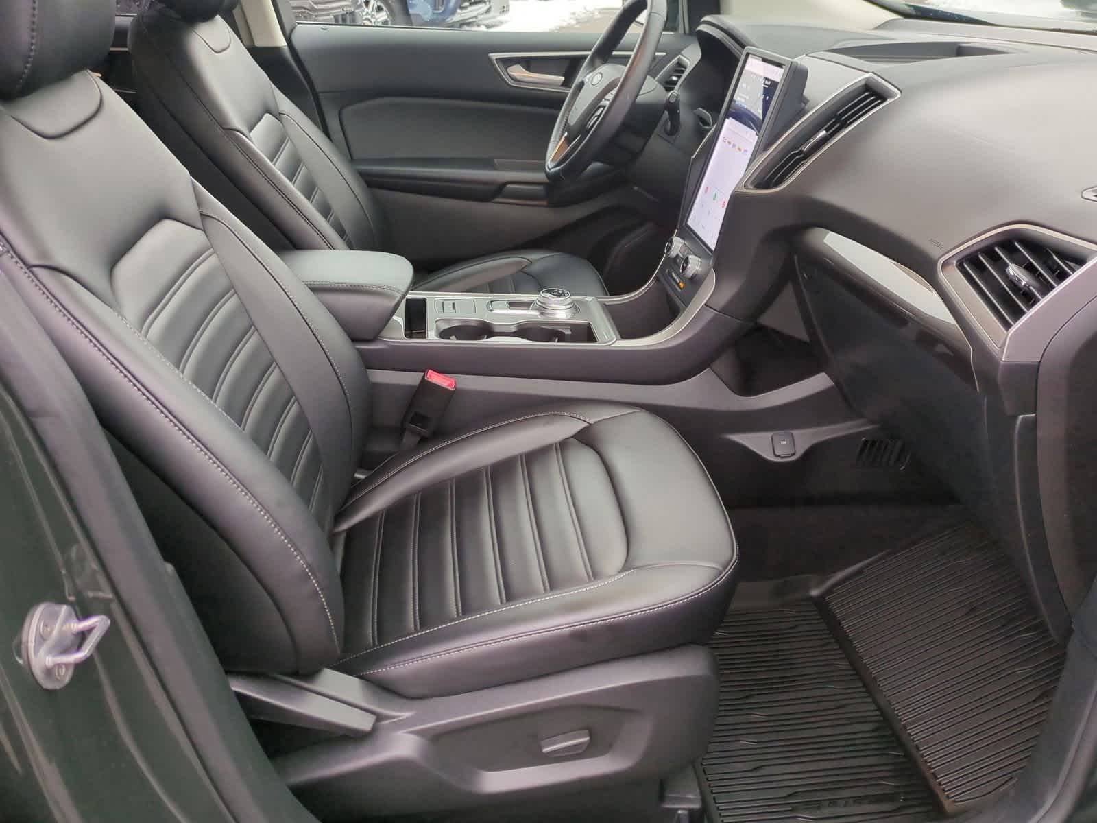 Thumbnail: 2023 Ford Edge - 21