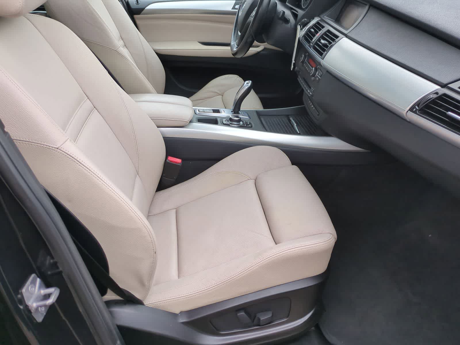 Thumbnail: 2012 BMW X5 - 23