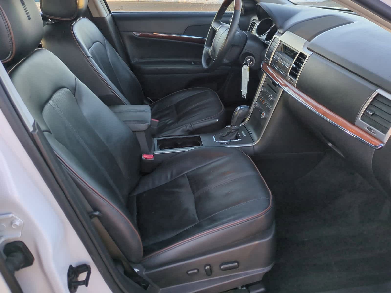 Thumbnail: 2012 Lincoln MKZ - 21