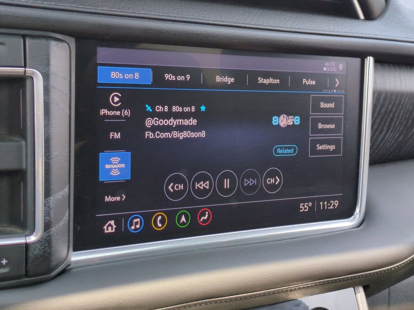 2021 GMC Yukon XL Denali 29