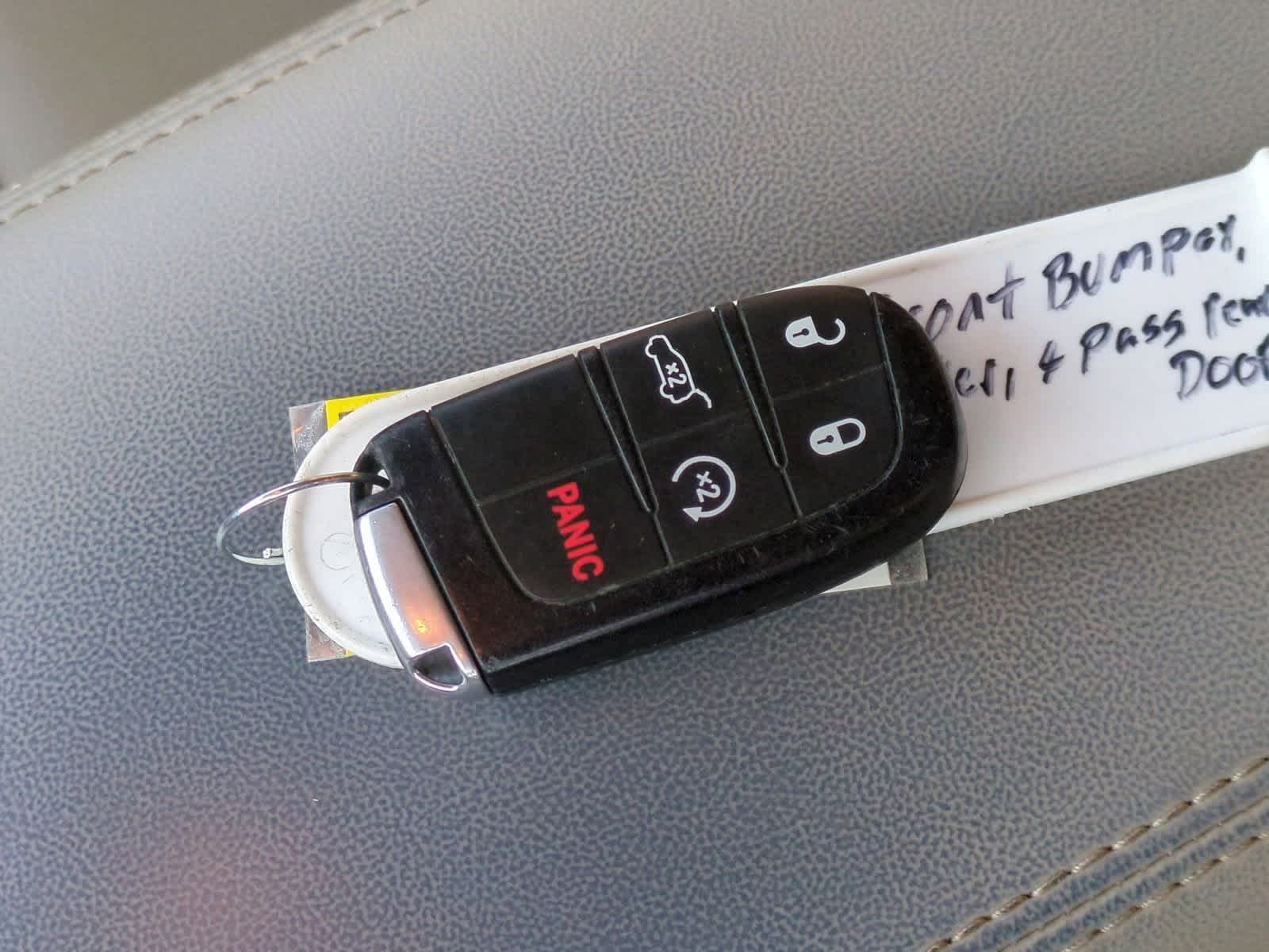 Thumbnail: 2020 Jeep Grand Cherokee - 35