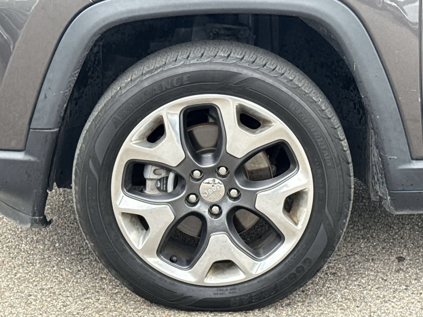 Thumbnail: 2019 Jeep Compass - 14