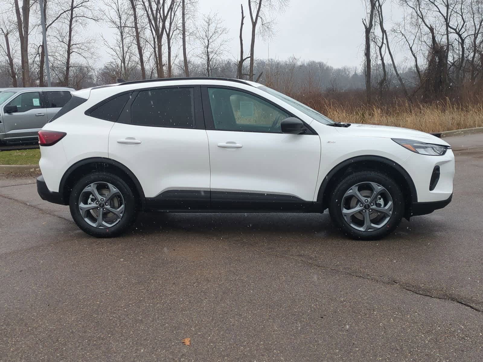 2025 Ford Escape ST-Line 9