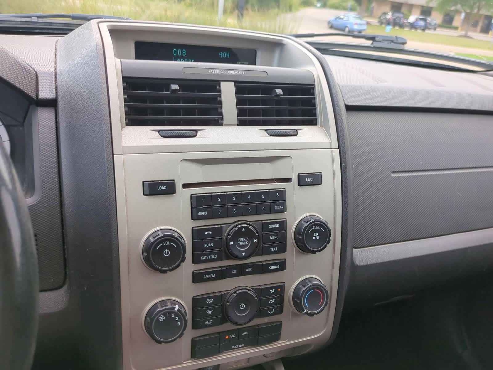 Thumbnail: 2011 Ford Escape - 28
