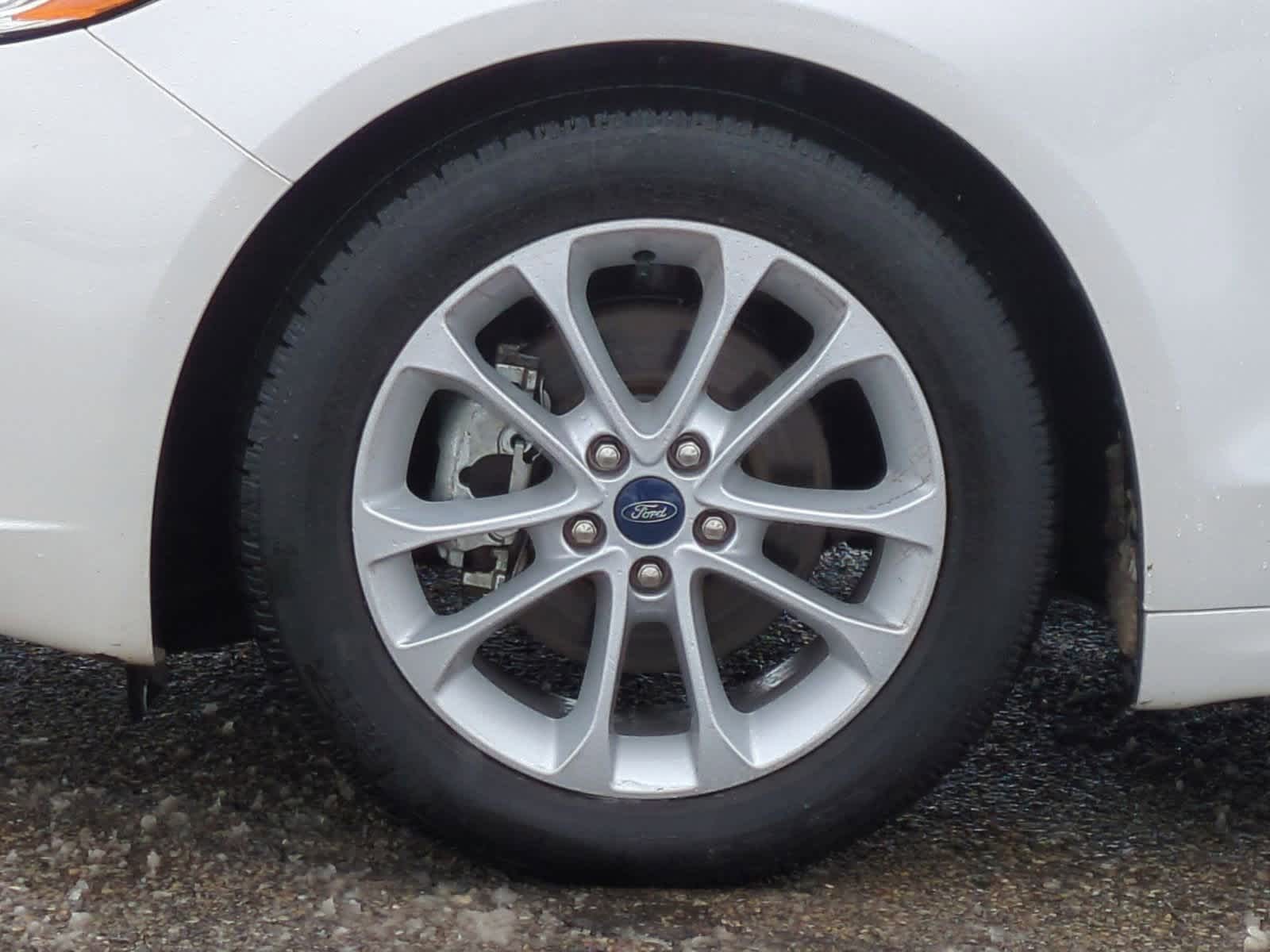 Thumbnail: 2020 Ford Fusion - 14