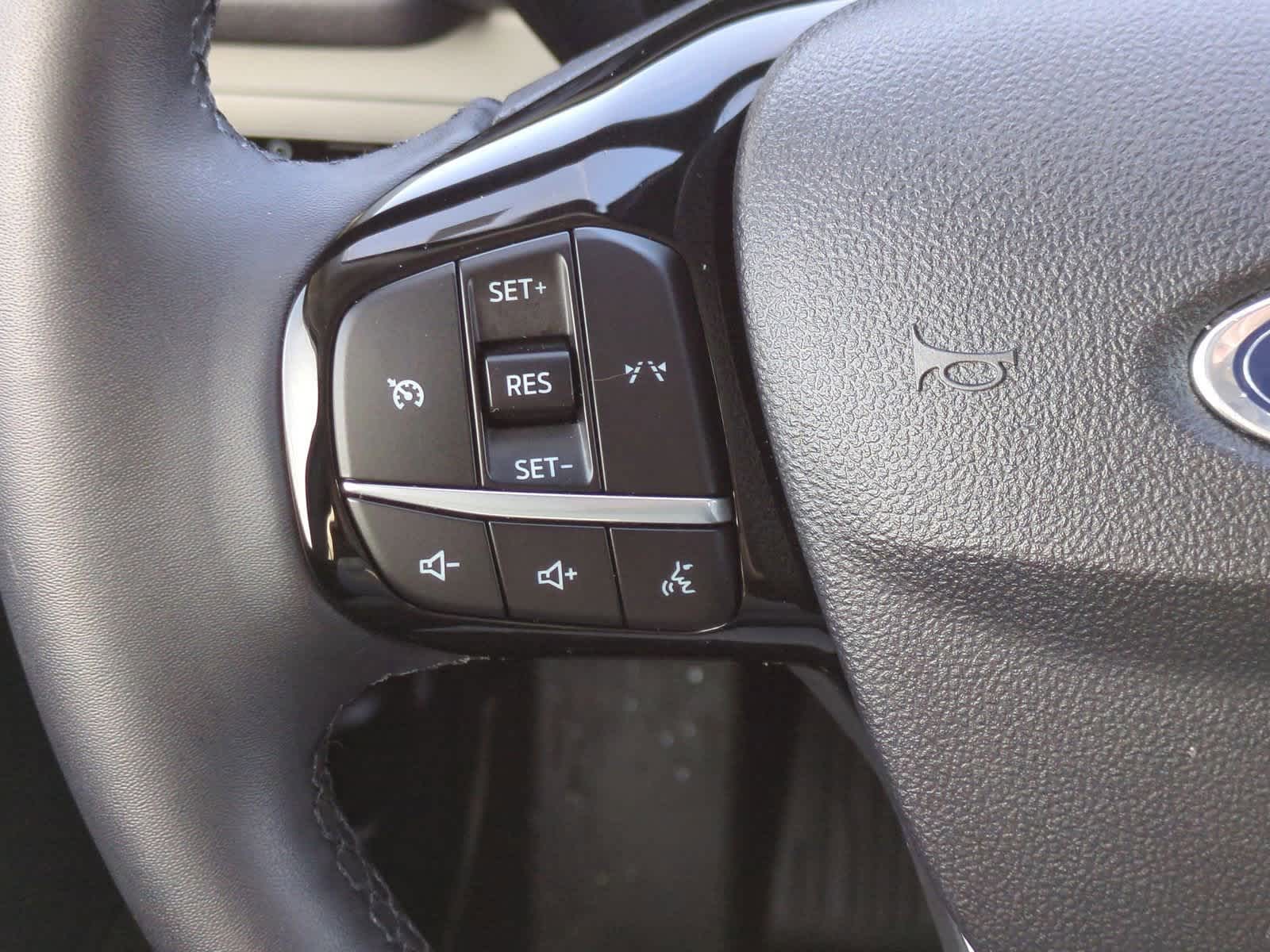 Thumbnail: 2023 Ford Escape - 23