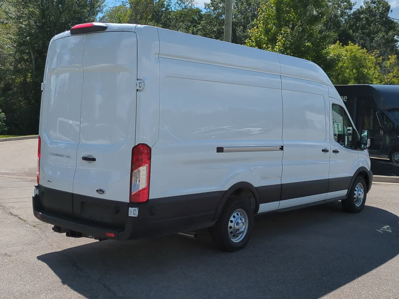 Thumbnail: 2025 Ford Transit Series - 8