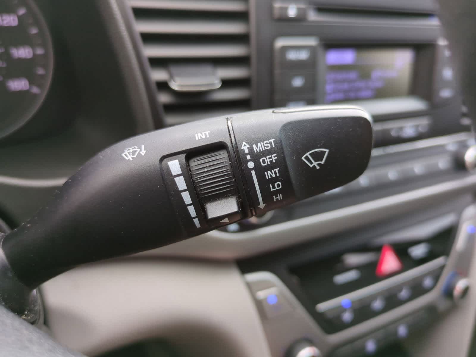 Thumbnail: 2017 Hyundai Elantra - 25