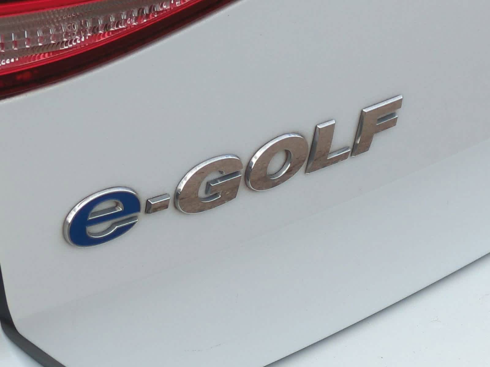 Thumbnail: 2017 Volkswagen e-Golf - 13