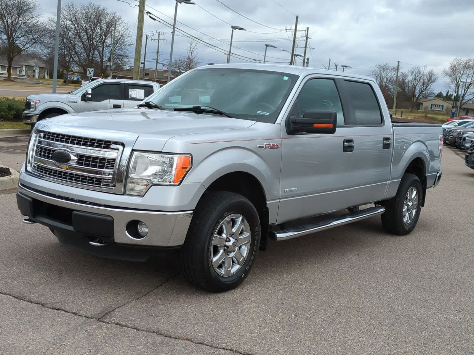 2013 Ford F-150 XLT 4