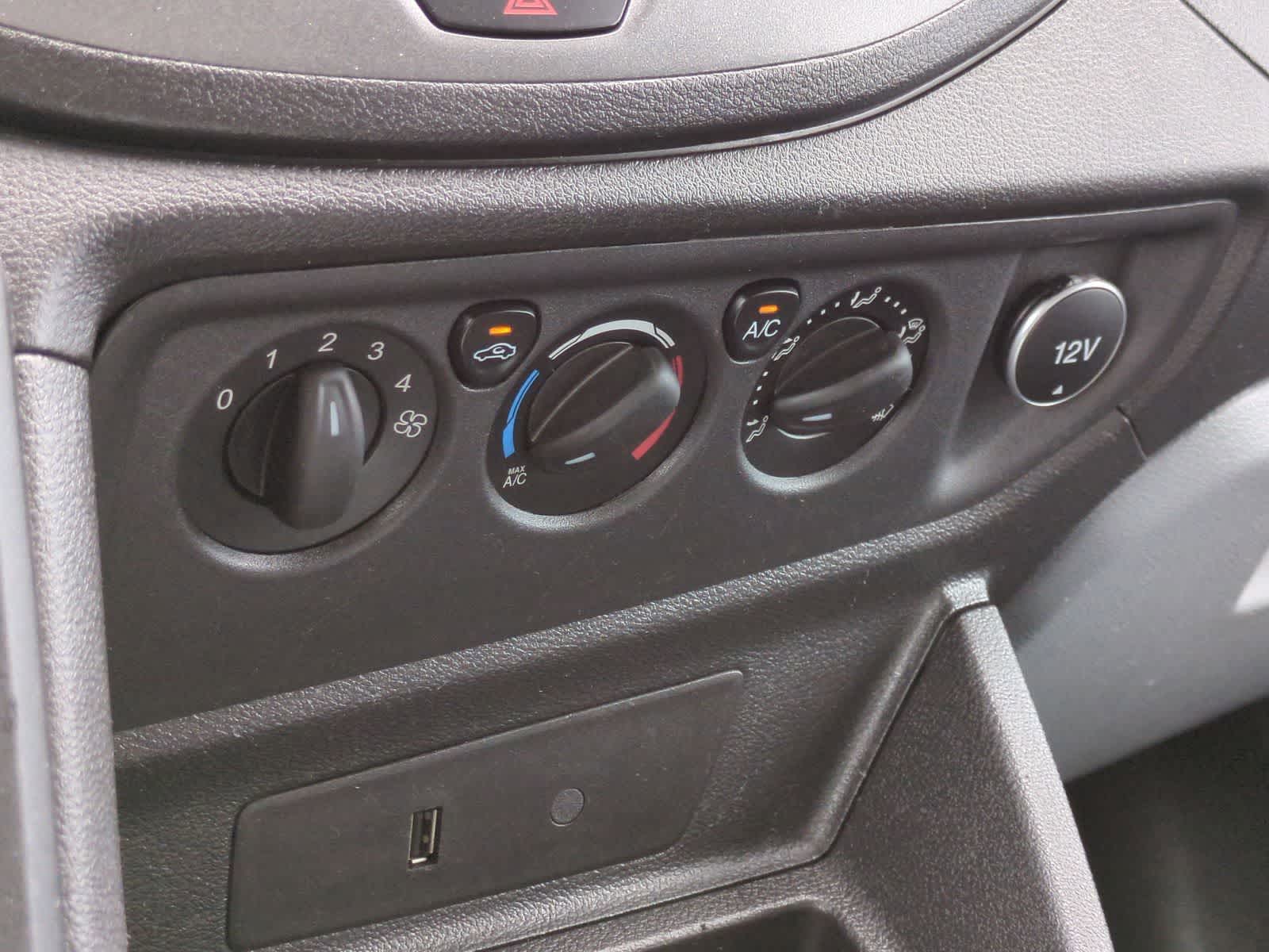 Thumbnail: 2018 Ford Transit Series - 25