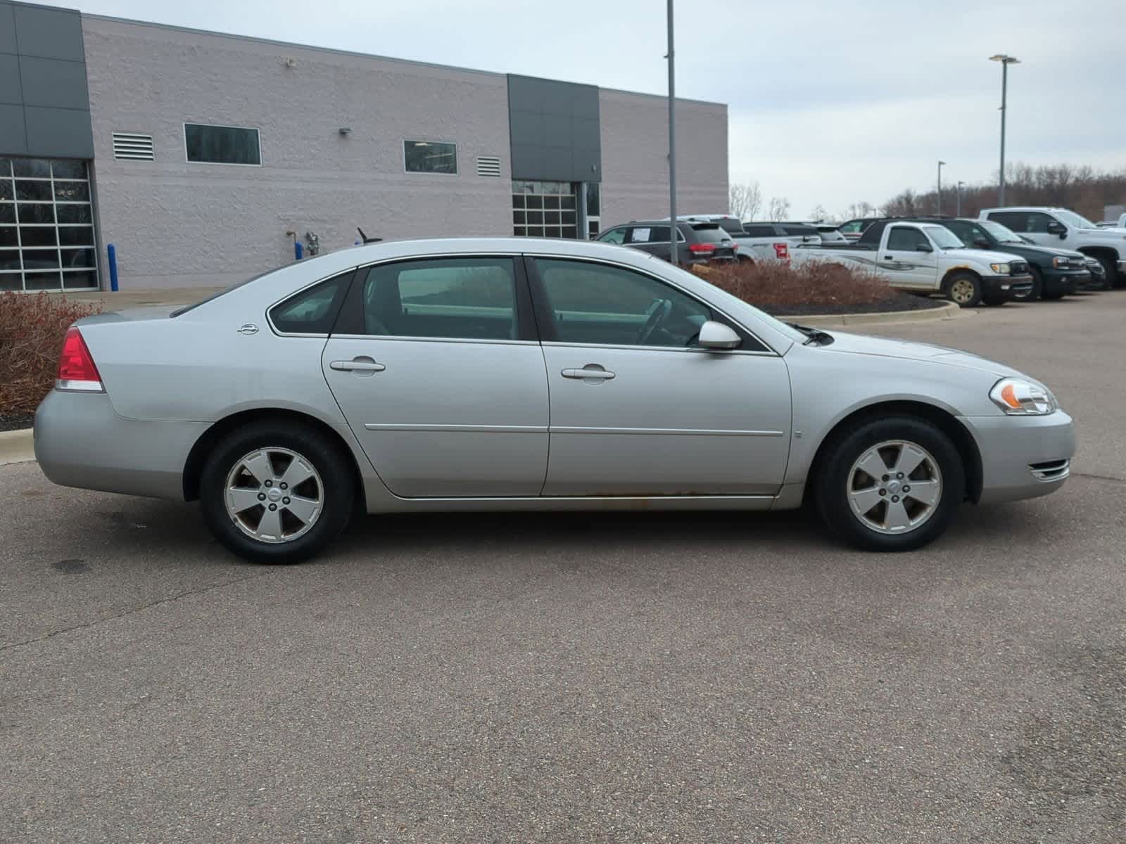Thumbnail: 2008 Chevrolet Impala - 9