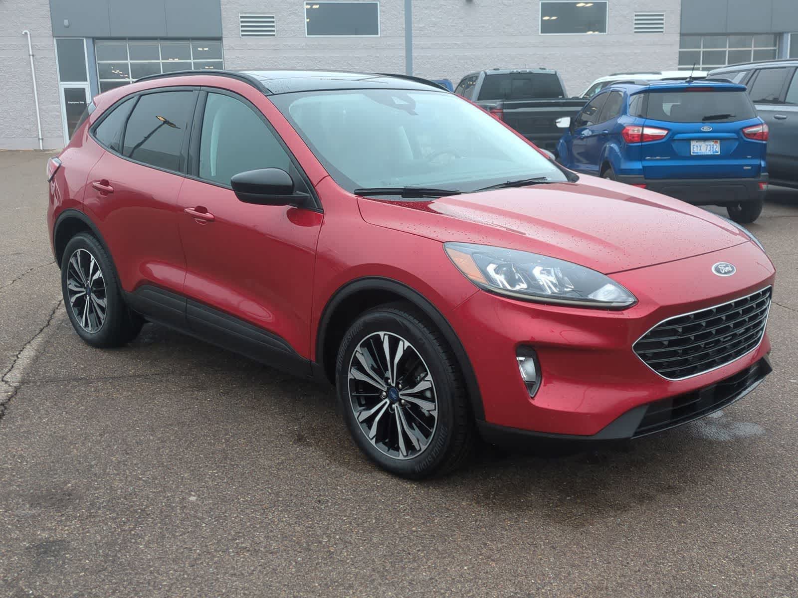 Thumbnail: 2022 Ford Escape - 2