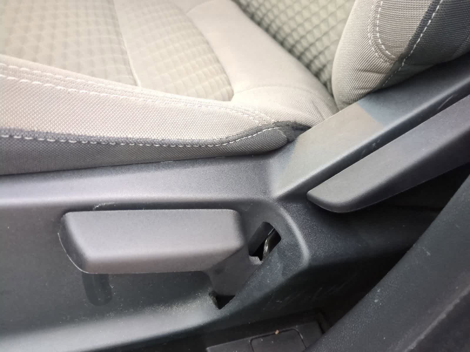 Thumbnail: 2022 Ford Escape - 17