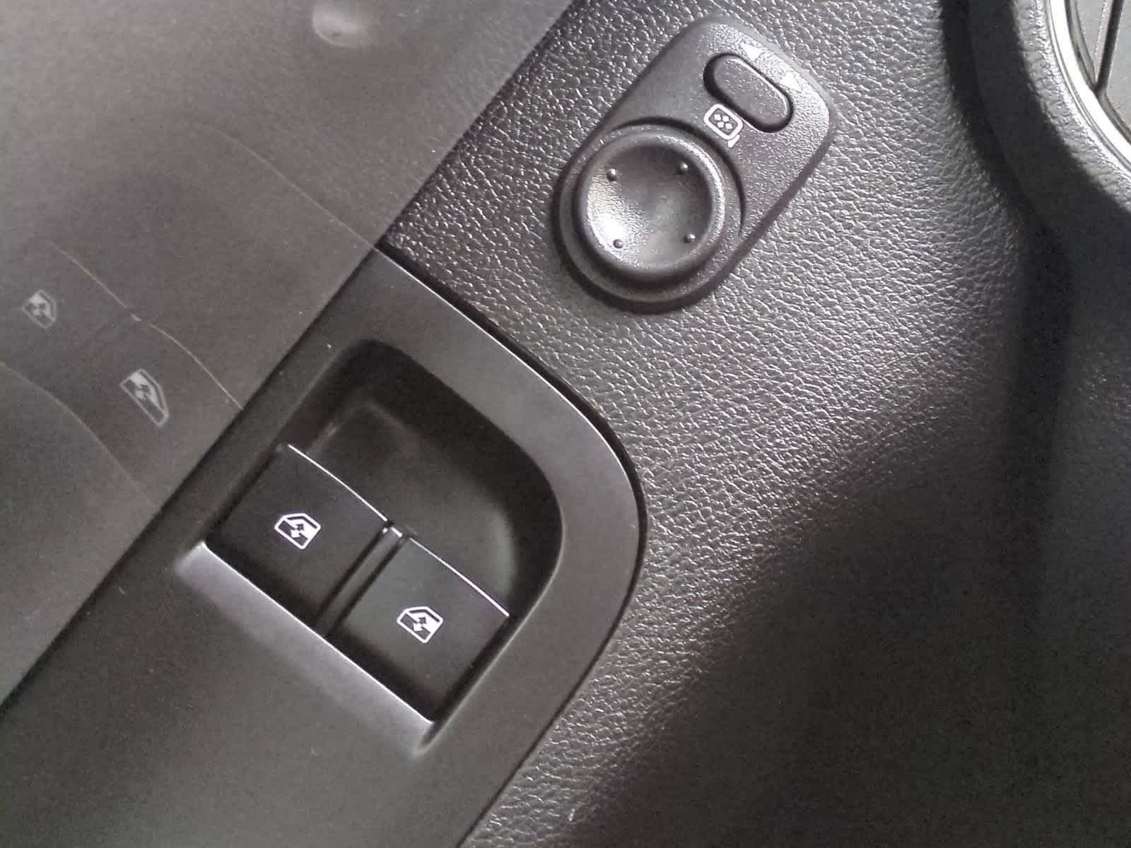 Thumbnail: 2010 Chevrolet Camaro - 29