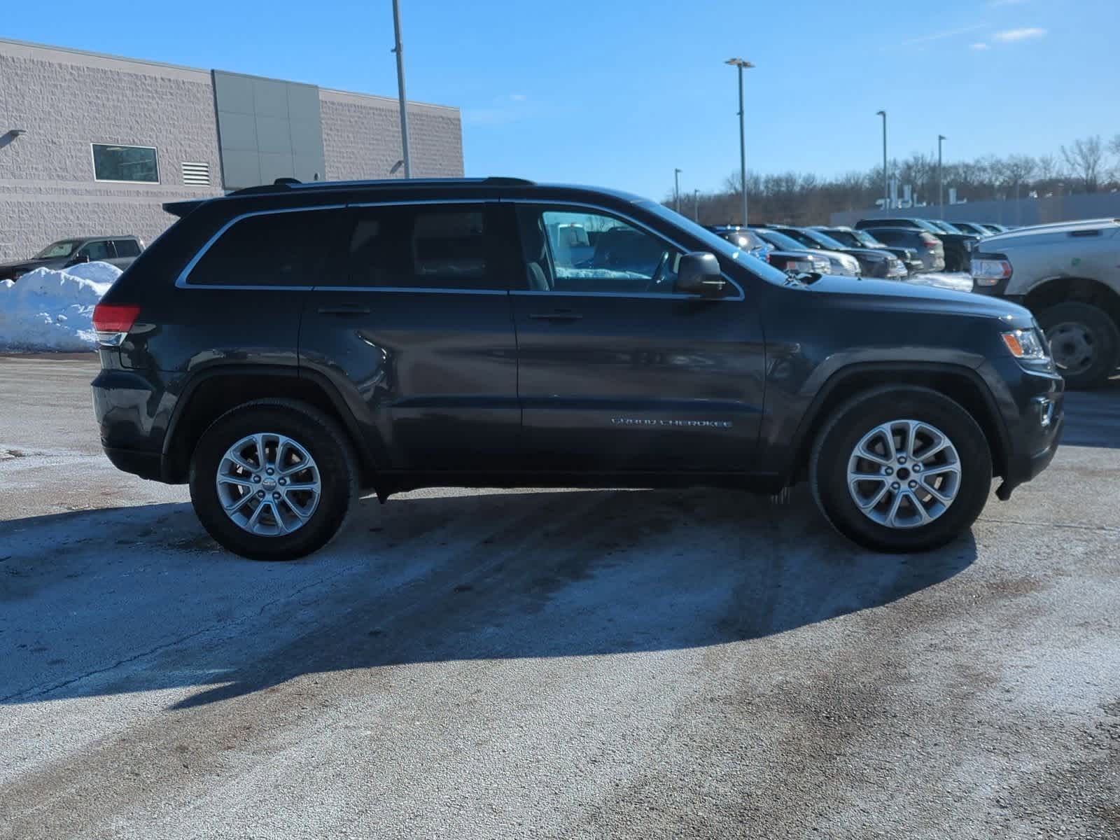 Thumbnail: 2015 Jeep Grand Cherokee - 9