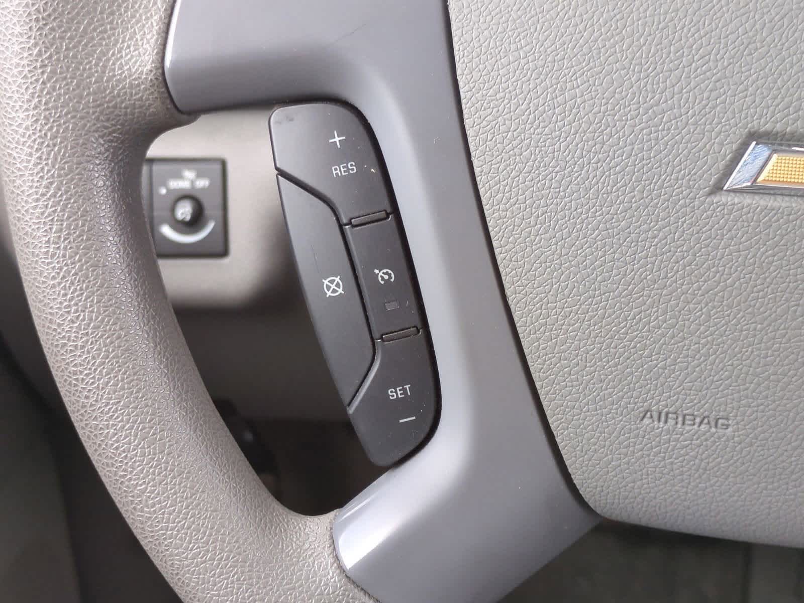 Thumbnail: 2017 Chevrolet Traverse - 23