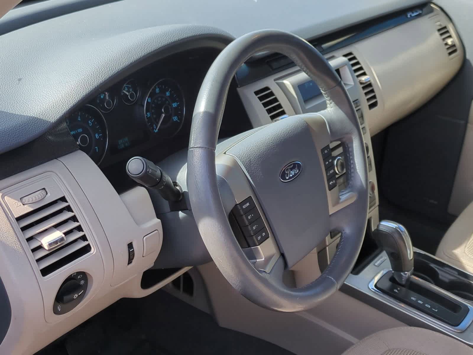 Thumbnail: 2009 Ford Flex - 10