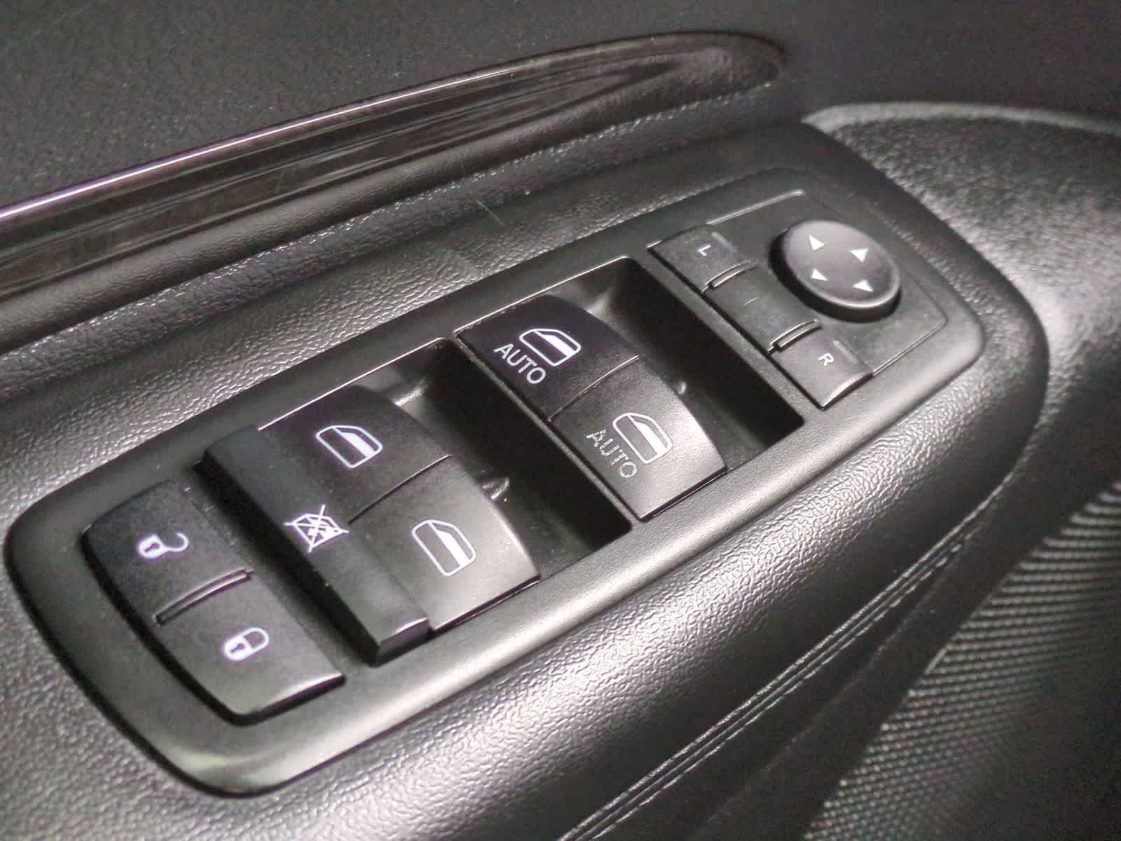 Thumbnail: 2014 Dodge Durango - 28