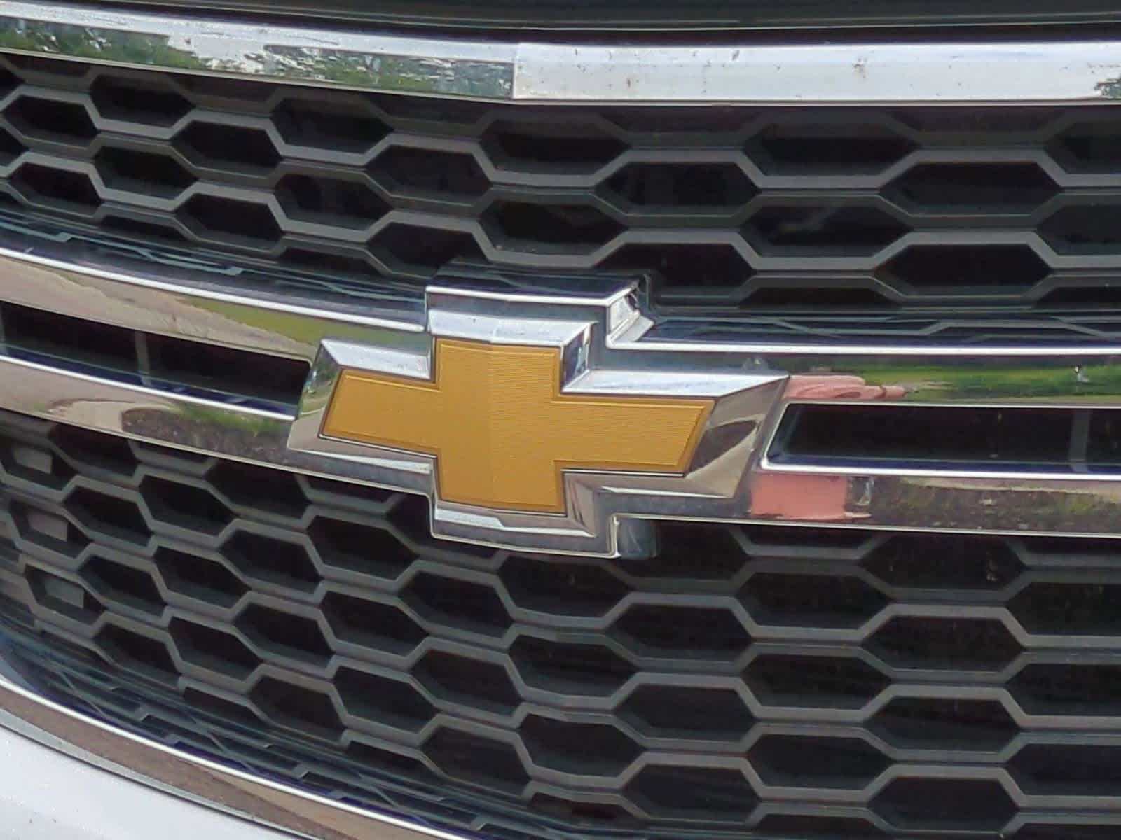 Thumbnail: 2015 Chevrolet Tahoe - 12