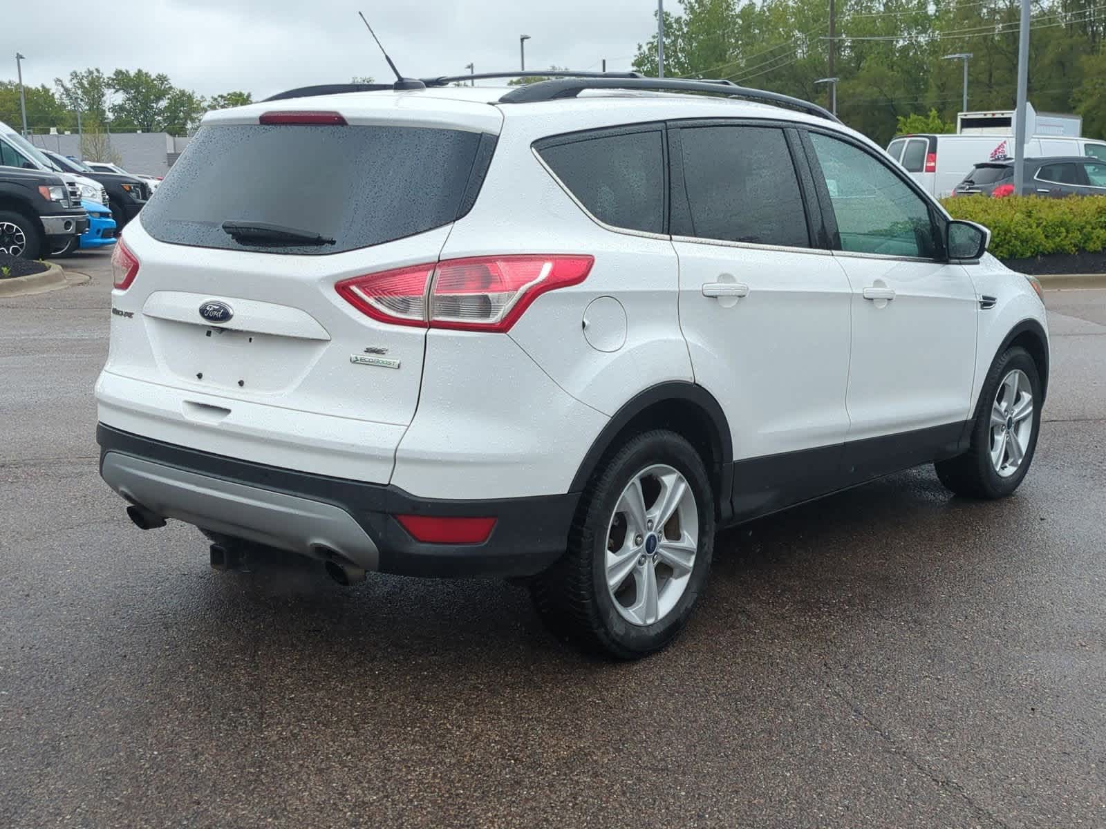 Thumbnail: 2015 Ford Escape - 8
