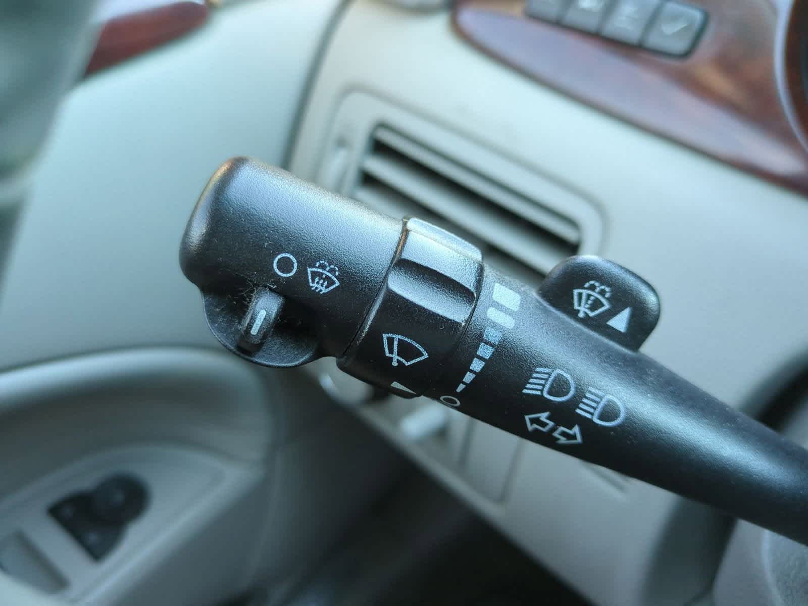 Thumbnail: 2006 Buick Lucerne - 25