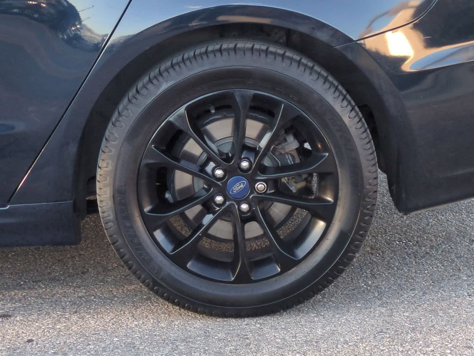 Thumbnail: 2020 Ford Fusion - 14