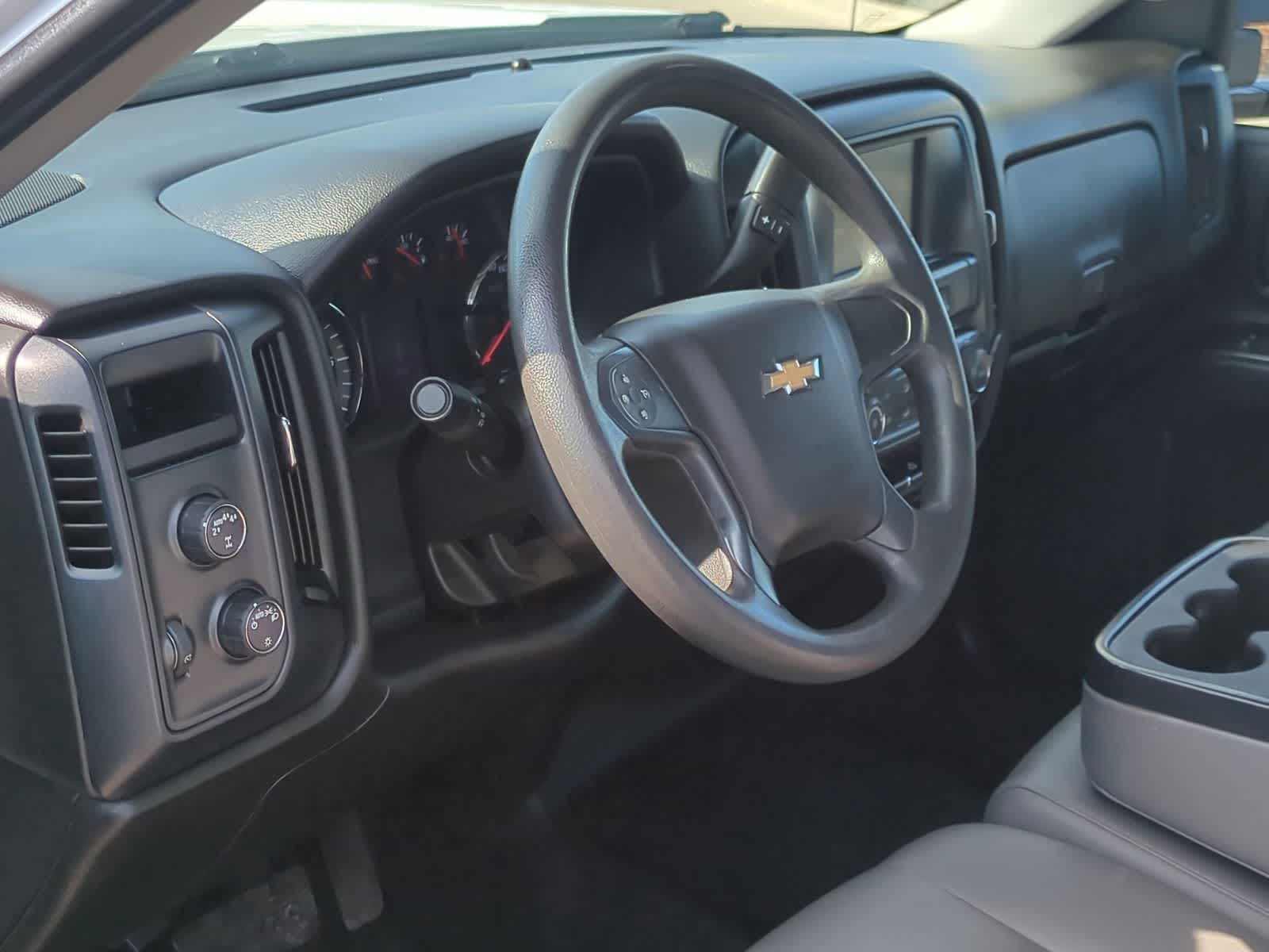 Thumbnail: 2018 Chevrolet Silverado 1500 - 10