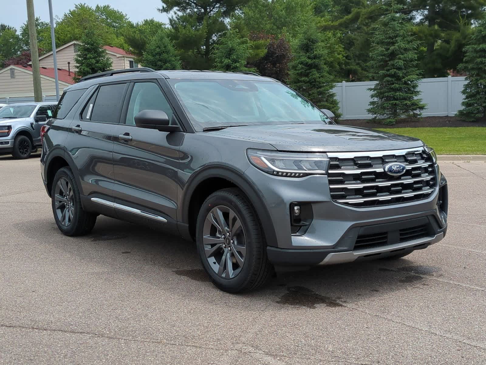 2025 Ford Explorer Active 2
