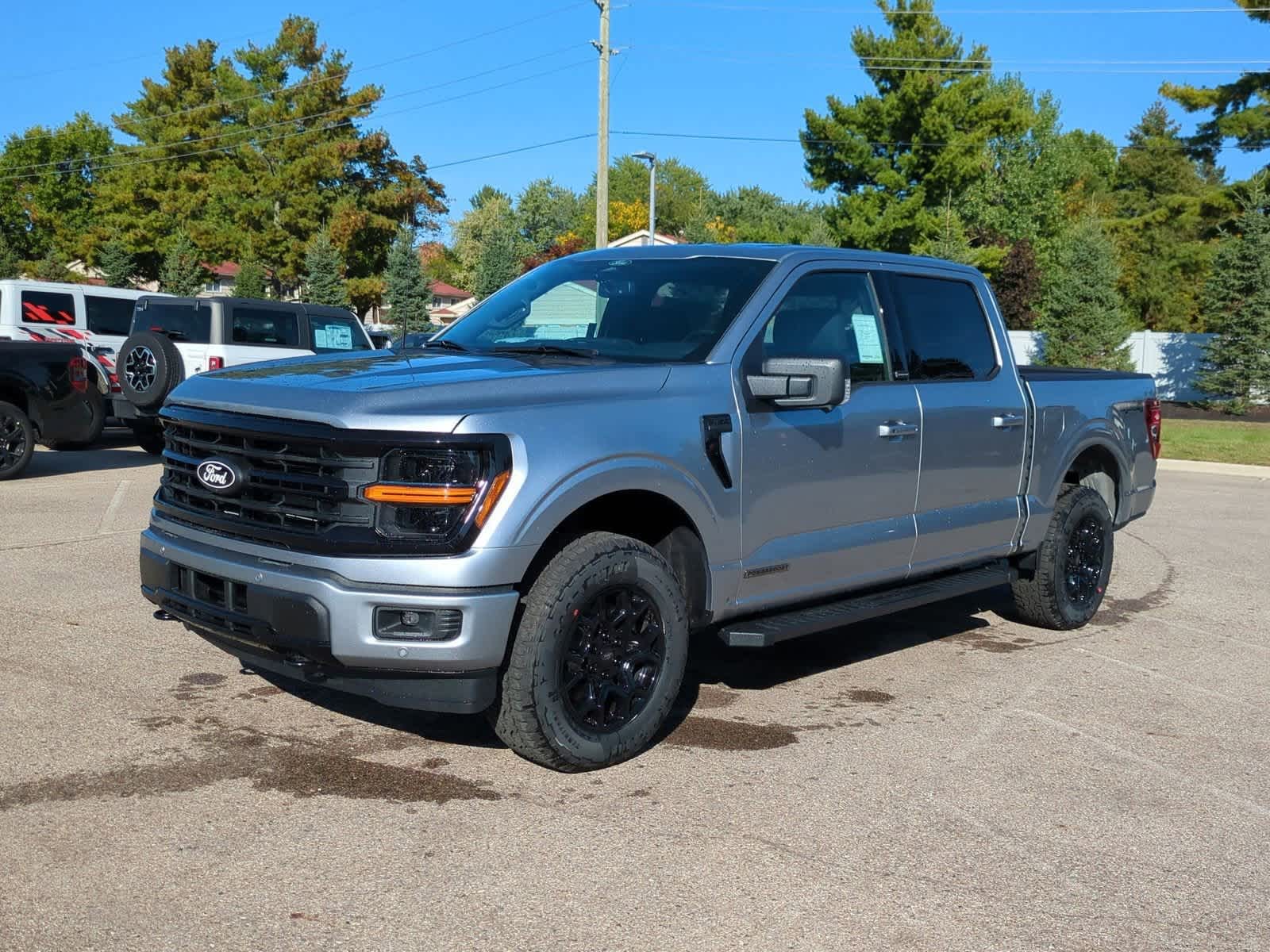 2025 Ford F-150 XLT photo 4