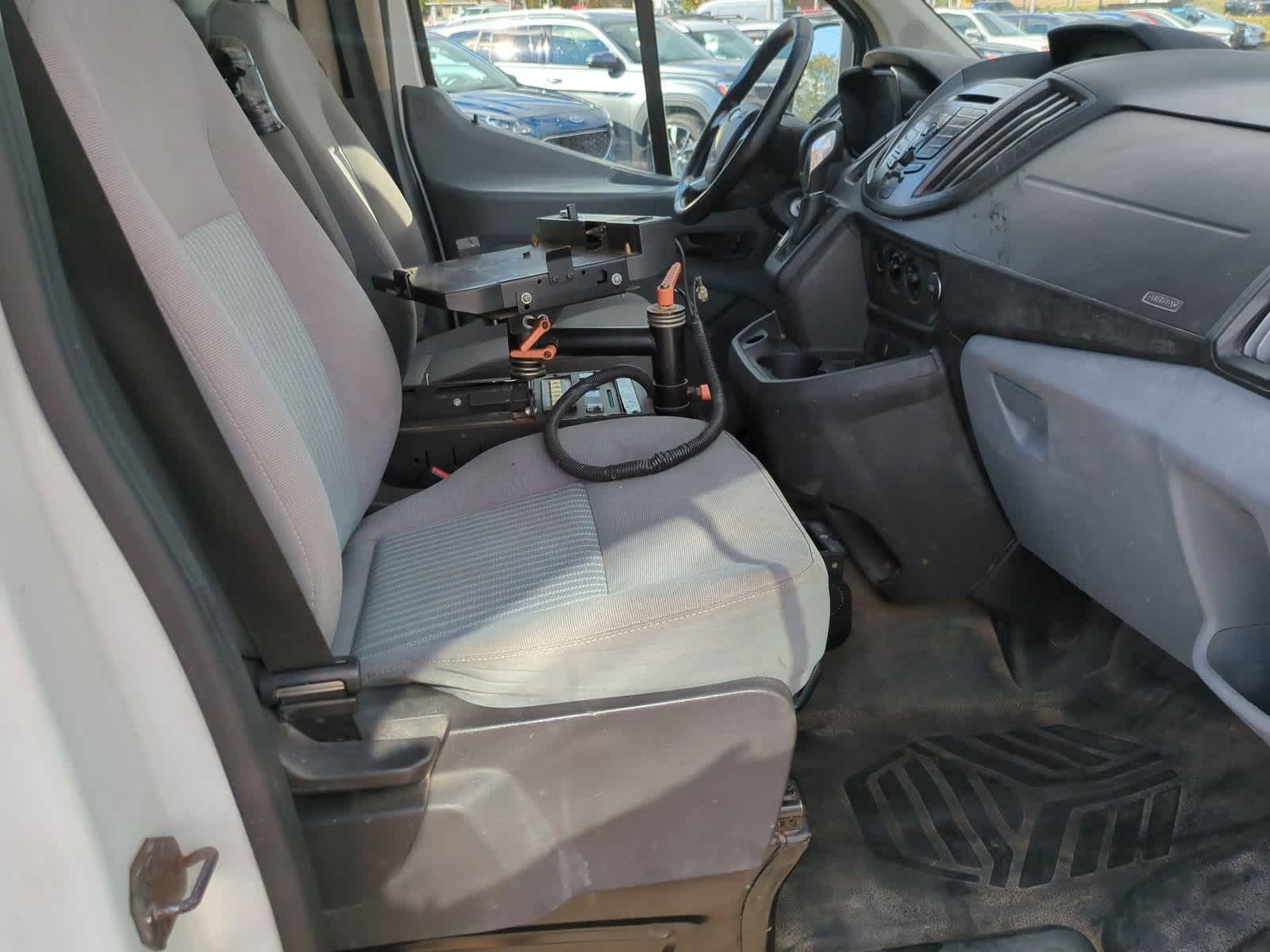Thumbnail: 2017 Ford Transit Series - 23