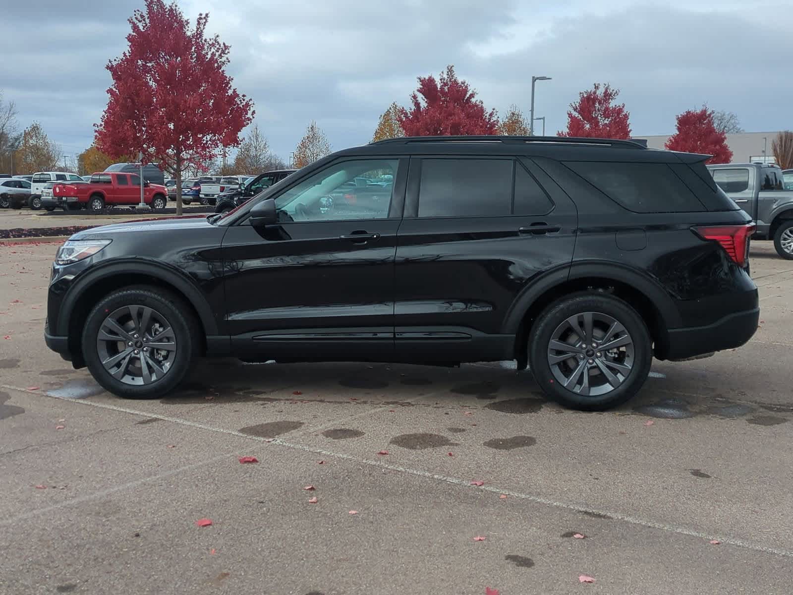 Thumbnail: 2026 Ford Explorer - 5