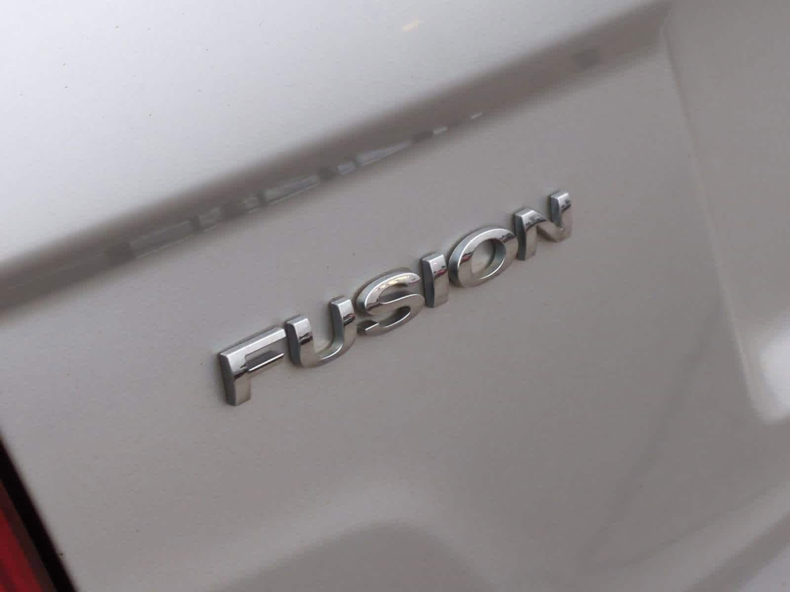 Thumbnail: 2012 Ford Fusion - 13