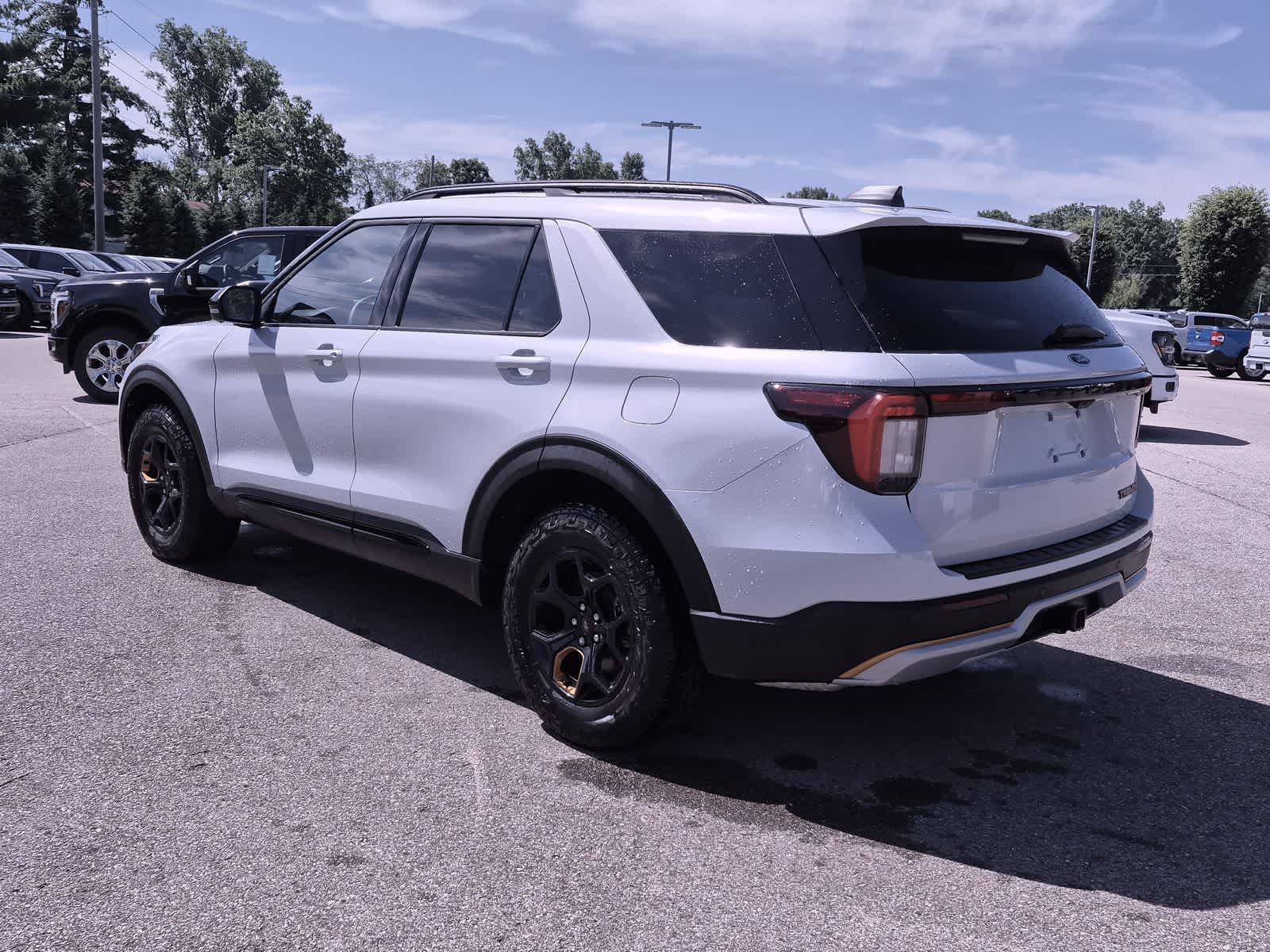 Thumbnail: 2026 Ford Explorer - 6