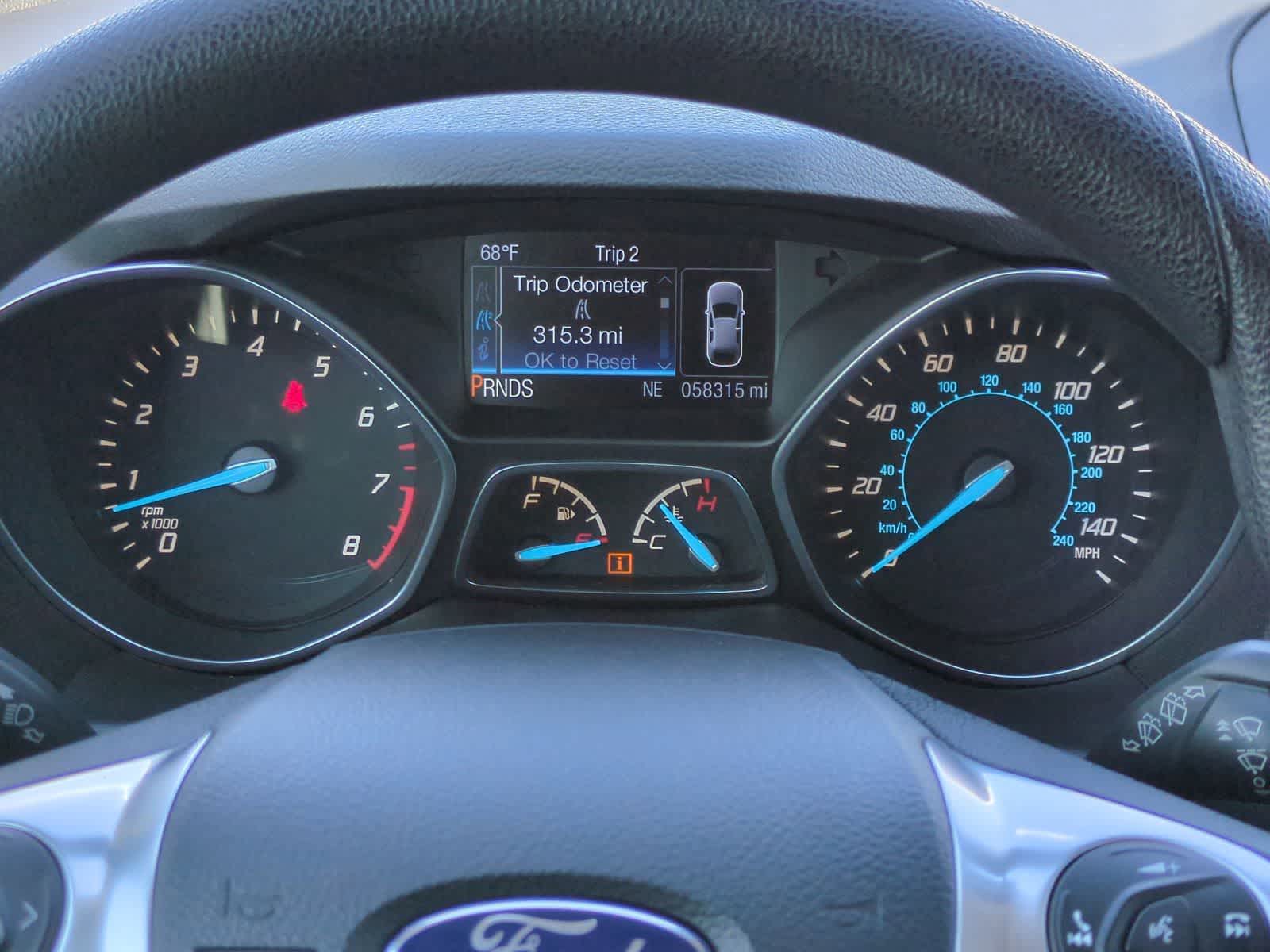 Thumbnail: 2016 Ford Escape - 32
