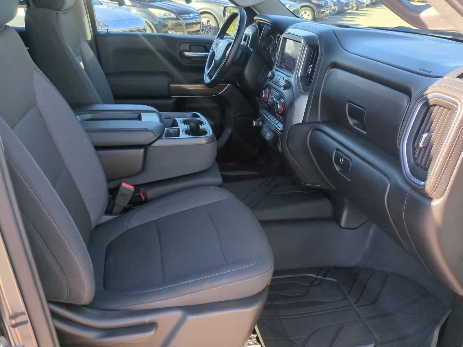 Thumbnail: 2020 Chevrolet Silverado 1500 - 21