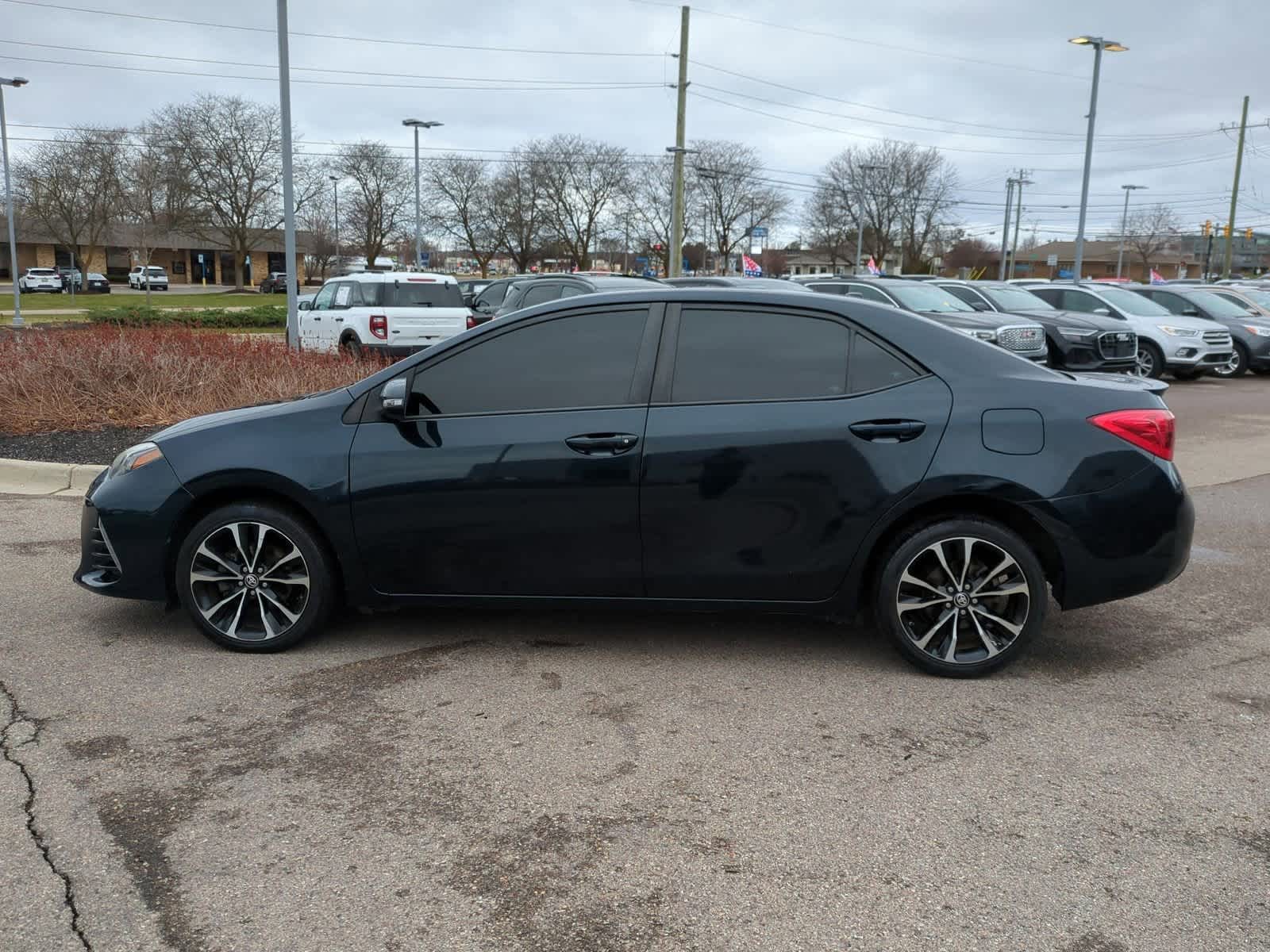 Thumbnail: 2018 Toyota Corolla - 5