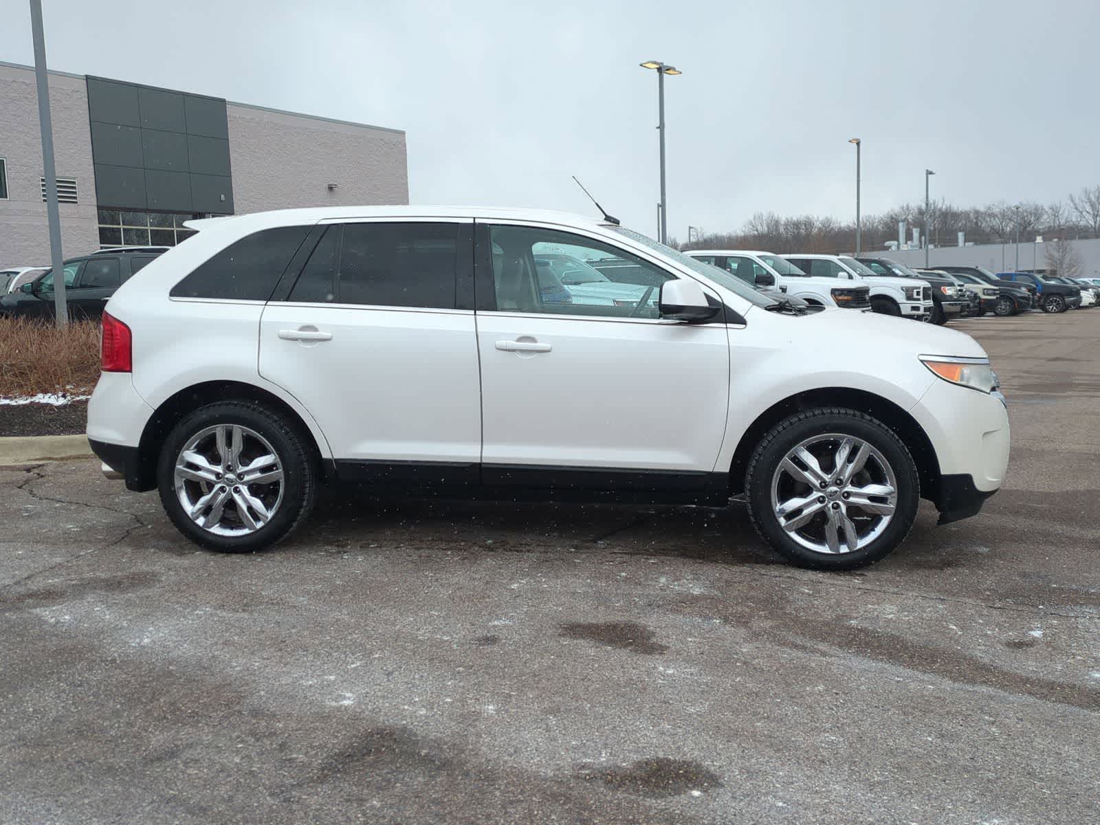 Thumbnail: 2011 Ford Edge - 9