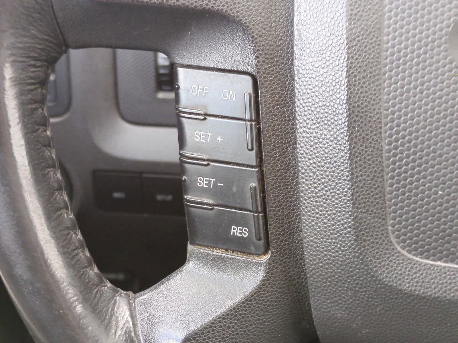 Thumbnail: 2011 Ford Escape - 25