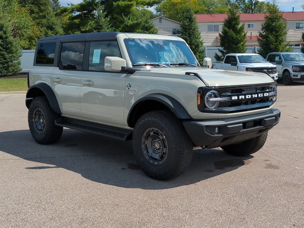 New 2025 Ford Bronco Outer Banks SUV