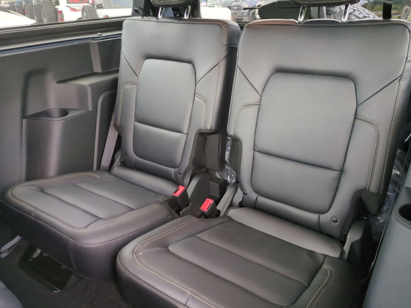 Thumbnail: 2025 Ford Bronco - 18