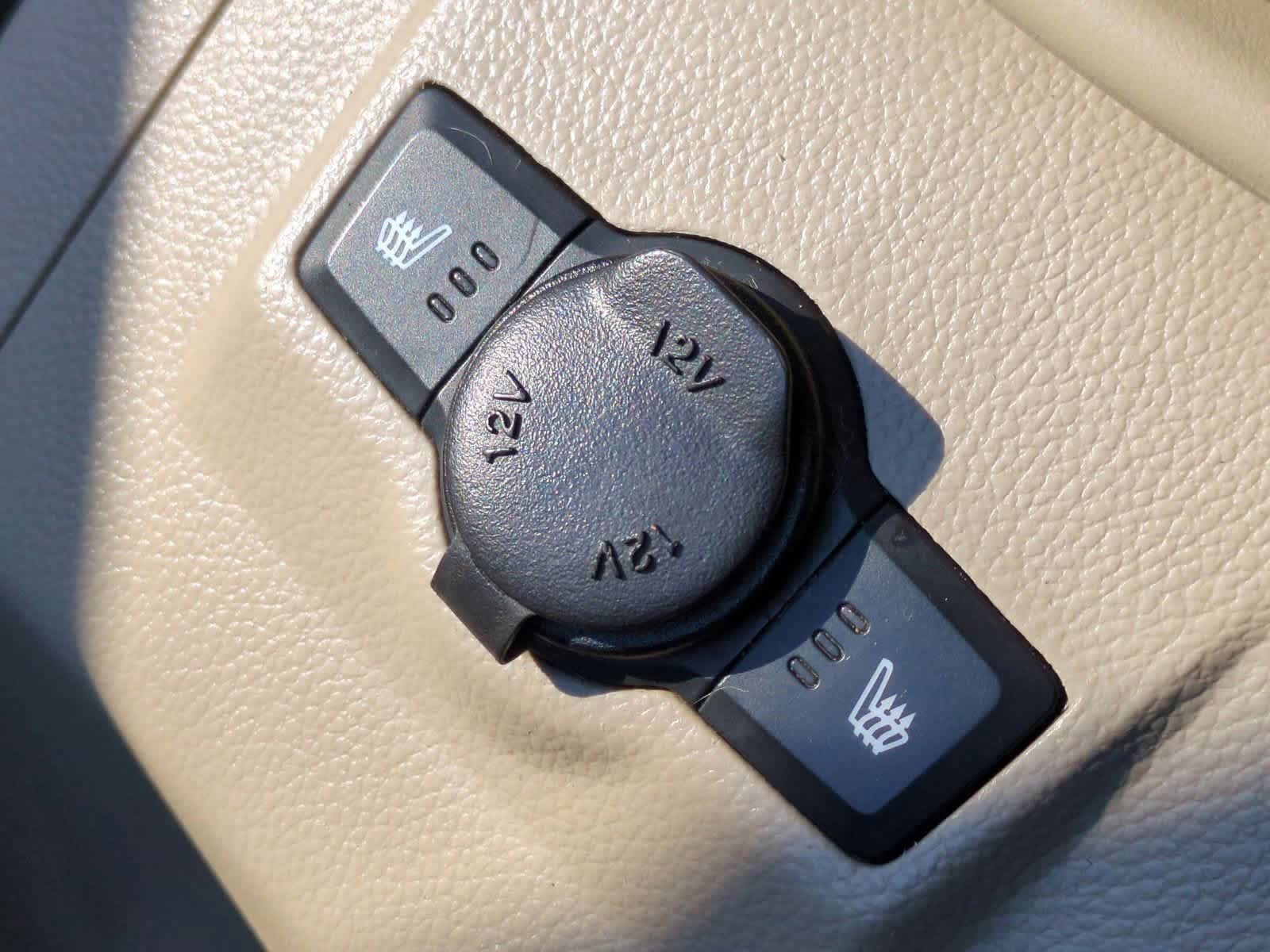Thumbnail: 2009 Saturn VUE - 32